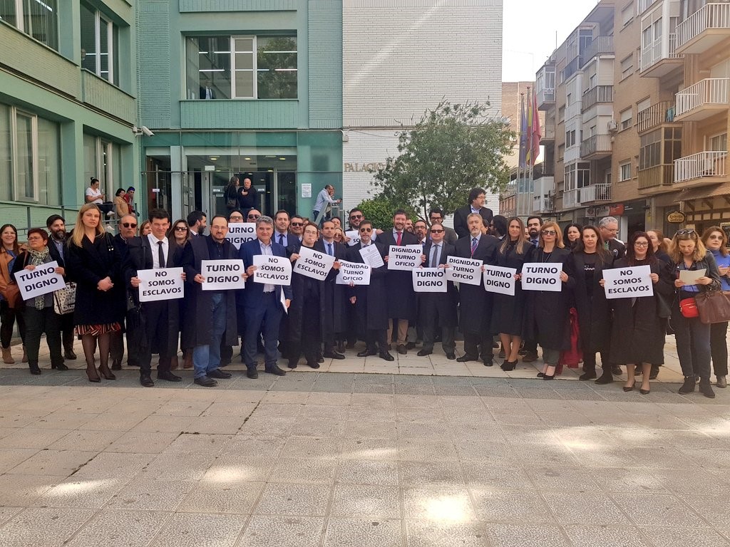 Manifestación en defensa del turno de oficio y la asistencia jurídica gratuita
